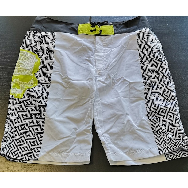 Gunki Bermuda shorts