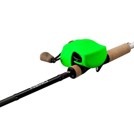 13 Fishing Skull Cap